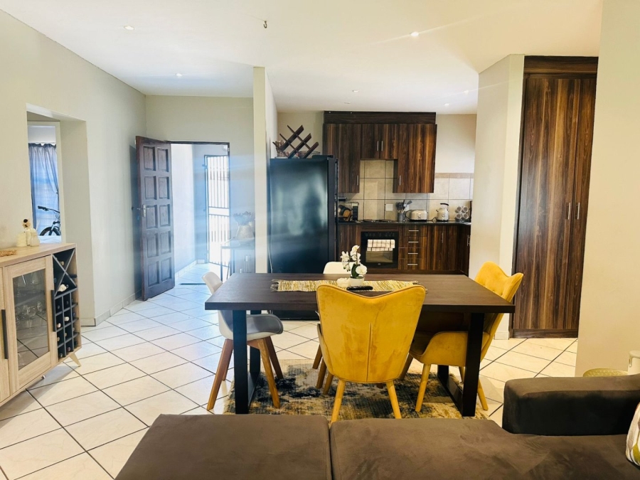 3 Bedroom Property for Sale in Gateway Manor North West